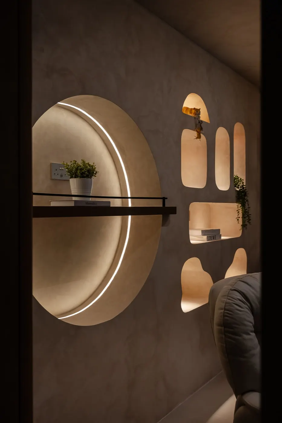 Round lit mirror and arched display niches, 307B Tengah Drive