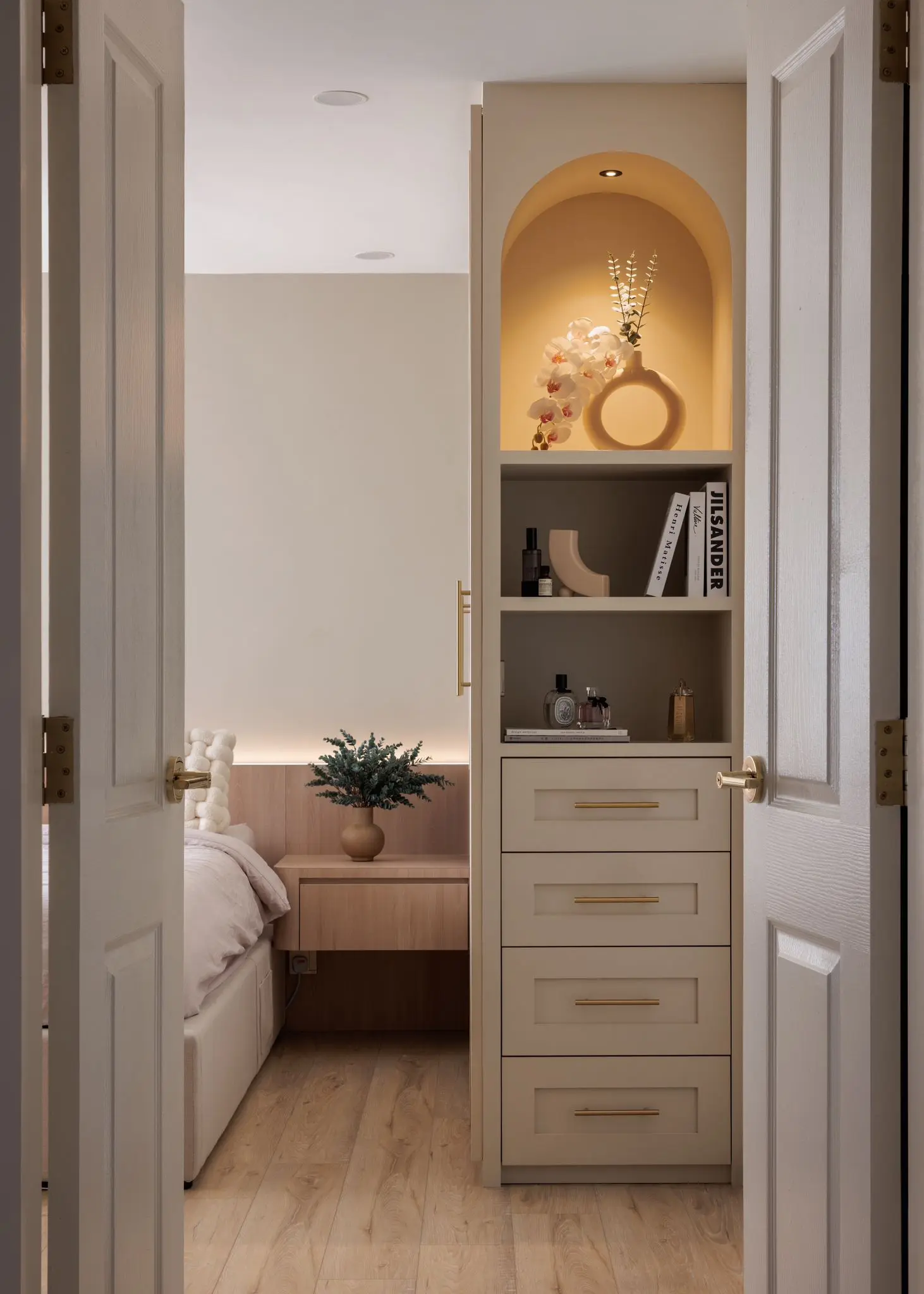 Master bedroom wardrobe and dresser, 265A Kim Keat